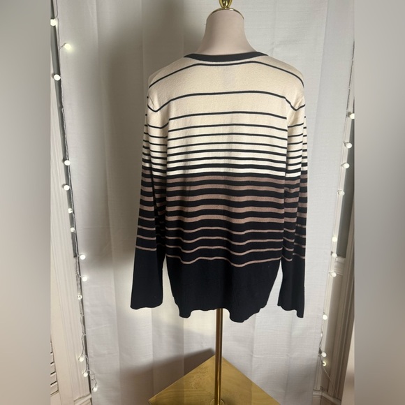 Women’s Striped Crewneck Sweater Black Tan Beige Long Sleeve Size M - Picture 5 of 6